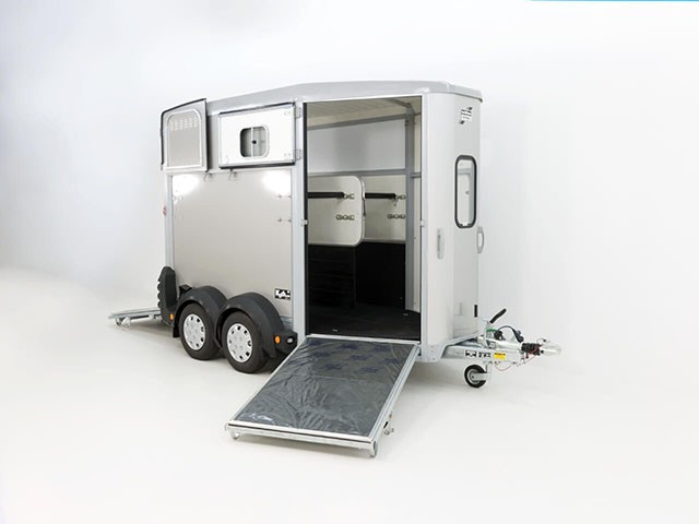 Ifor Williams Pferdeanhänger HB506-Frontausstieg-Klappenkombi-silber-Neu