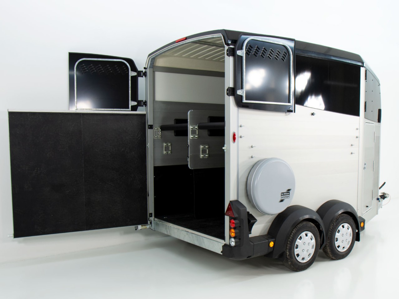 Ifor Williams Pferdeanhänger HBX 511-Sattelkammer-neues Modell-schwarz-Neu – Bild 7