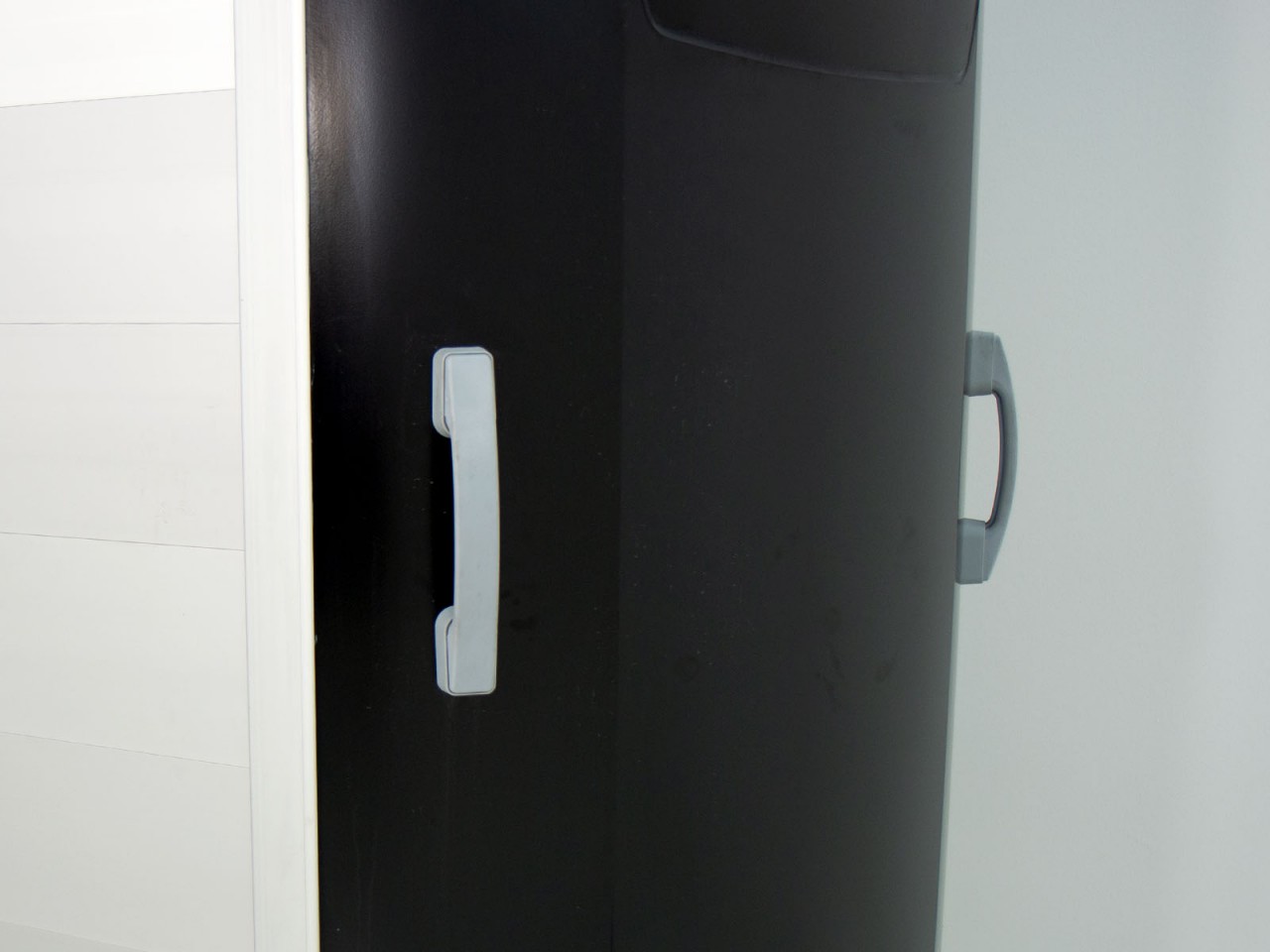 Ifor Williams Pferdeanhänger HBX 511-Sattelkammer-neues Modell-schwarz-Neu – Bild 11