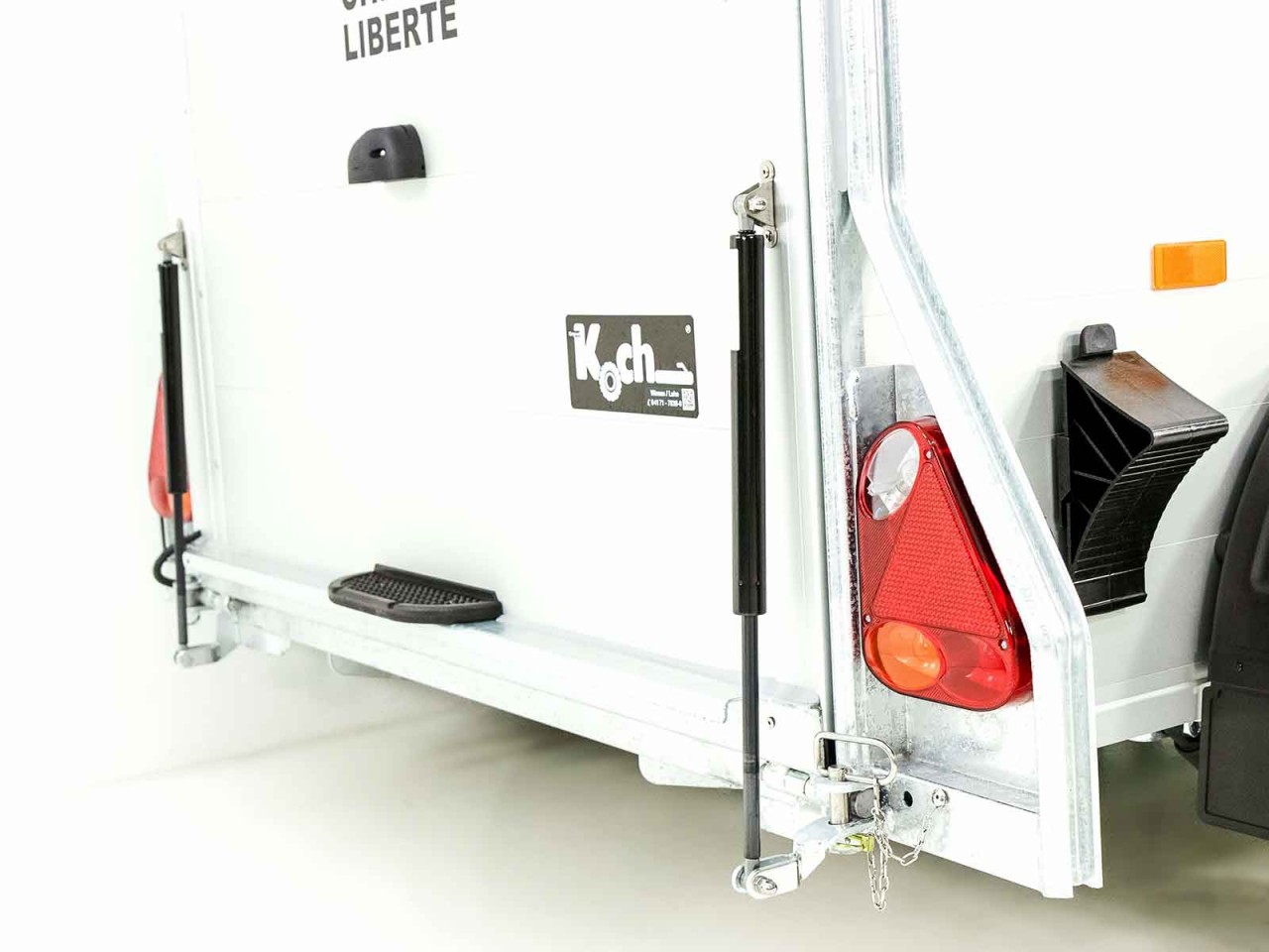 Cheval Liberte Pferdeanhänger GOLD One 1,5er, Pullman-Fahrwerk, olivgrün-Neu – Bild 5
