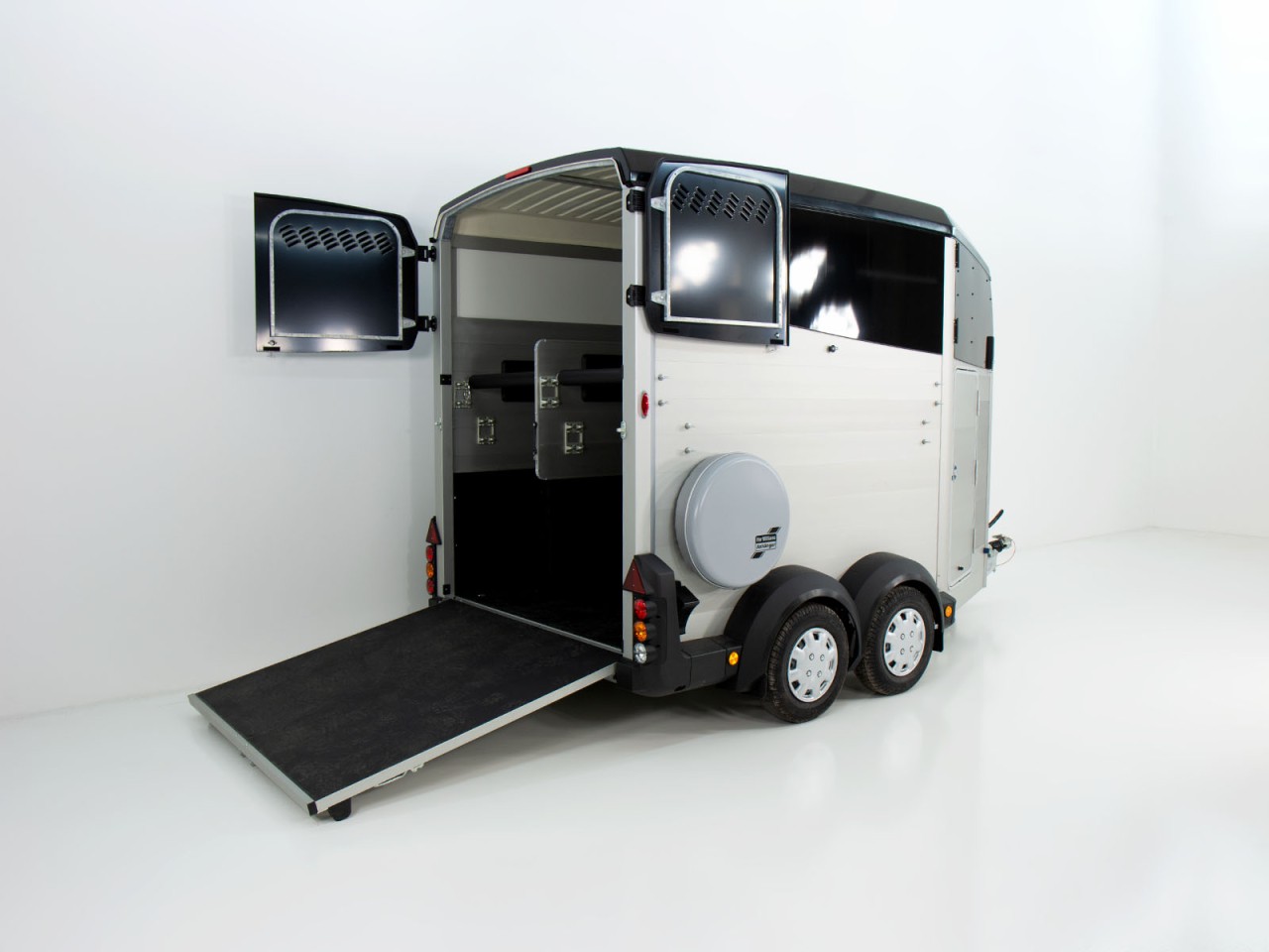 Ifor Williams Pferdeanhänger HBX 511-Sattelkammer-neues Modell-Neu – Bild 2