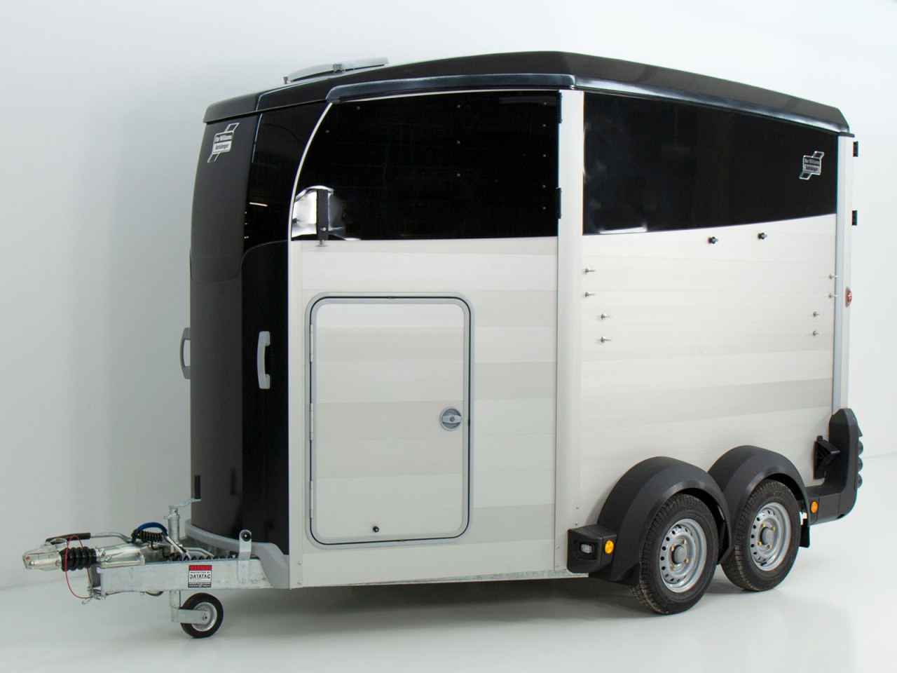 Ifor Williams Pferdeanhänger HBX 511-Sattelkammer-neues Modell-Neu – Bild 4