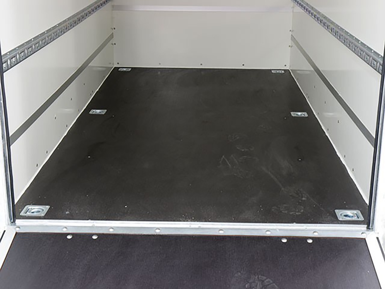 Blyss Kofferanhänger 146x357cm Höhe:180cm 2,0t, Rampe-Neu – Bild 8