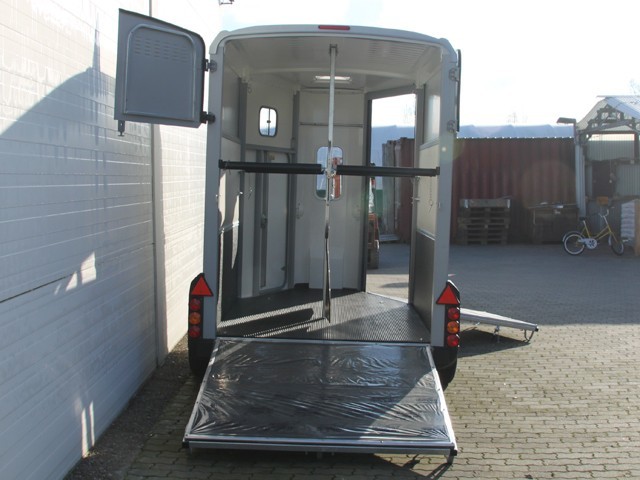 Ifor Williams Pferdeanhänger HB506-Frontausstieg-Neu – Bild 8